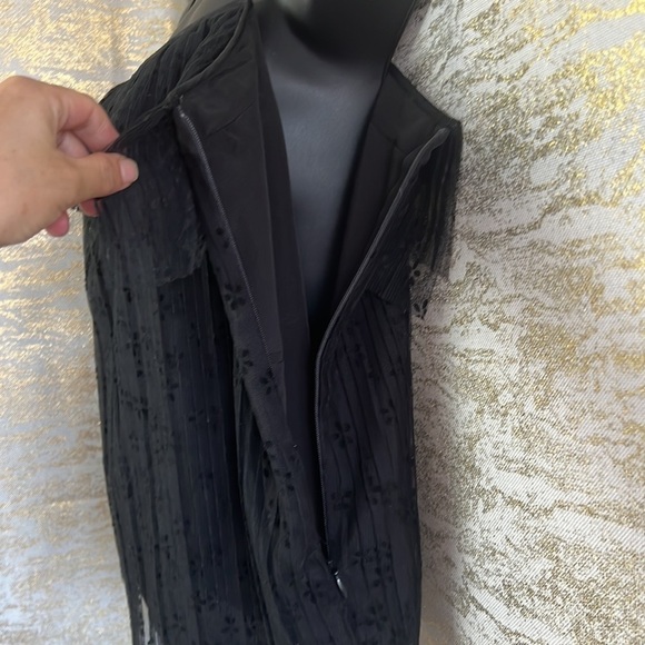 J. Crew Black Casual Floral Flutter Lace Camisole Style Top Size L - Picture 11 of 17